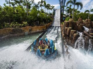 SeaWorld Parks Ultimate Ticket with 3 x All Day Dine